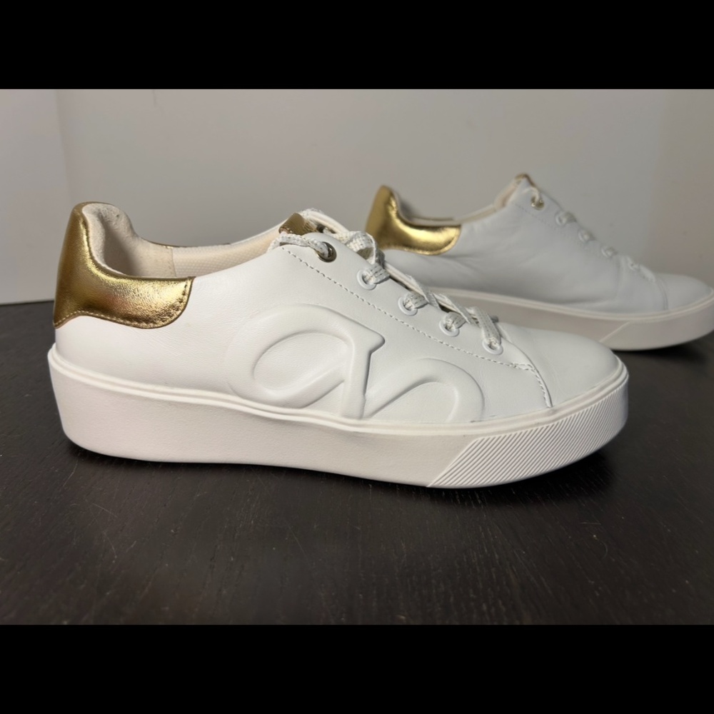 NWOB Naturalizer Morrison Logo Lace Up Leather Sneakers Shoes White/Gold 8.5M